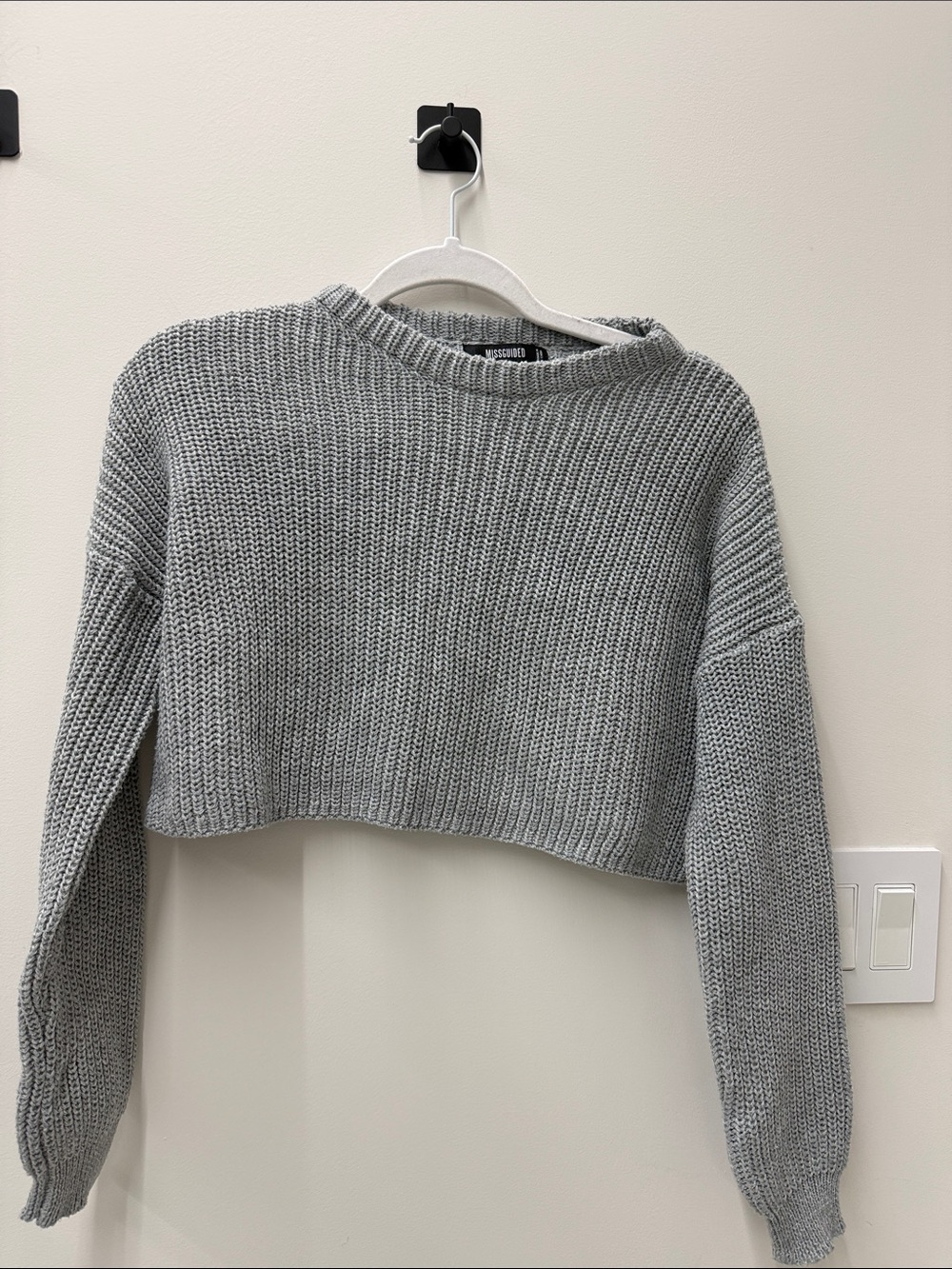 Missguided Cropped Crewneck Sweater - Light Gray
